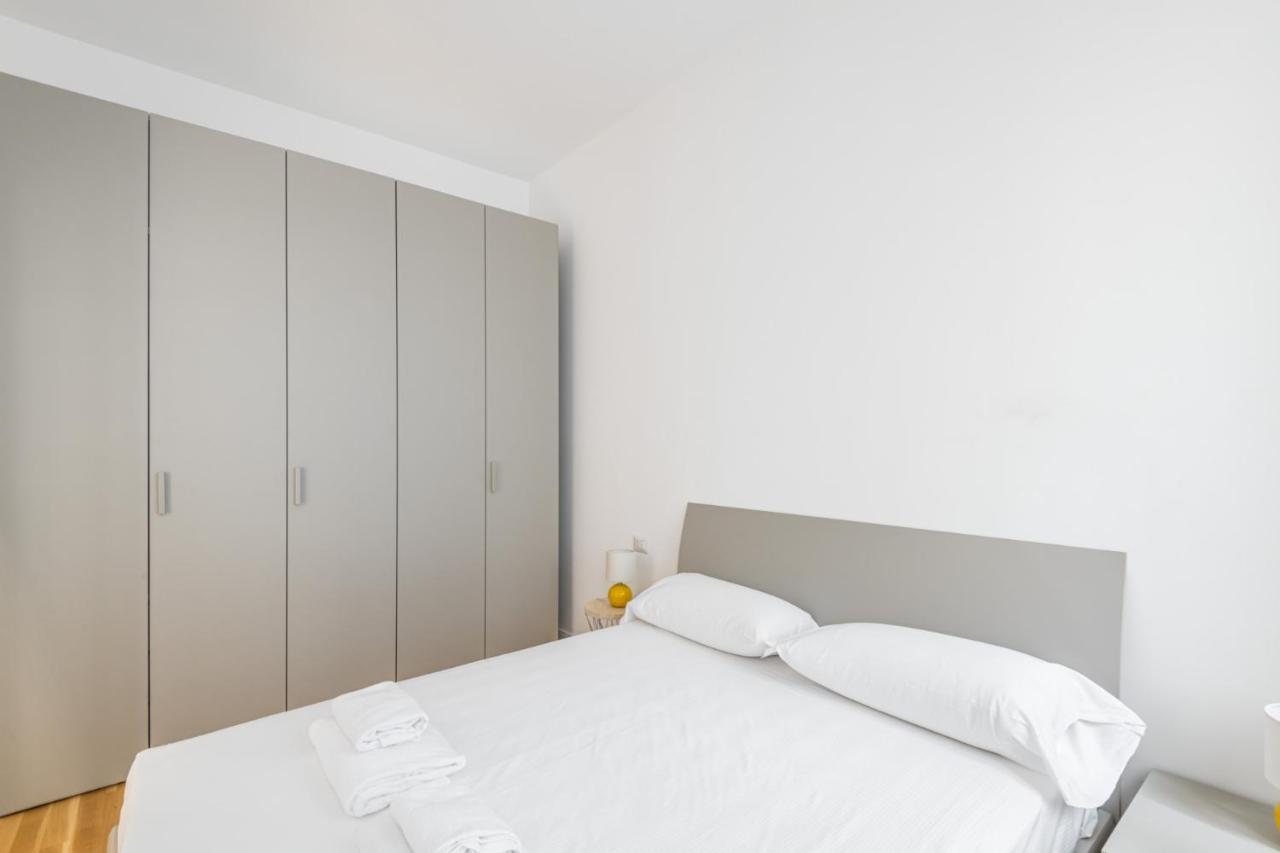 Easylife - Stile E Comfort A Due Passi Da Centrale Милан Экстерьер фото