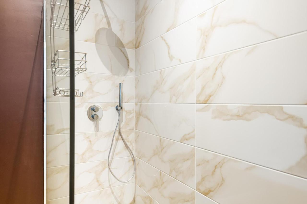 Easylife - Stile E Comfort A Due Passi Da Centrale Милан Экстерьер фото