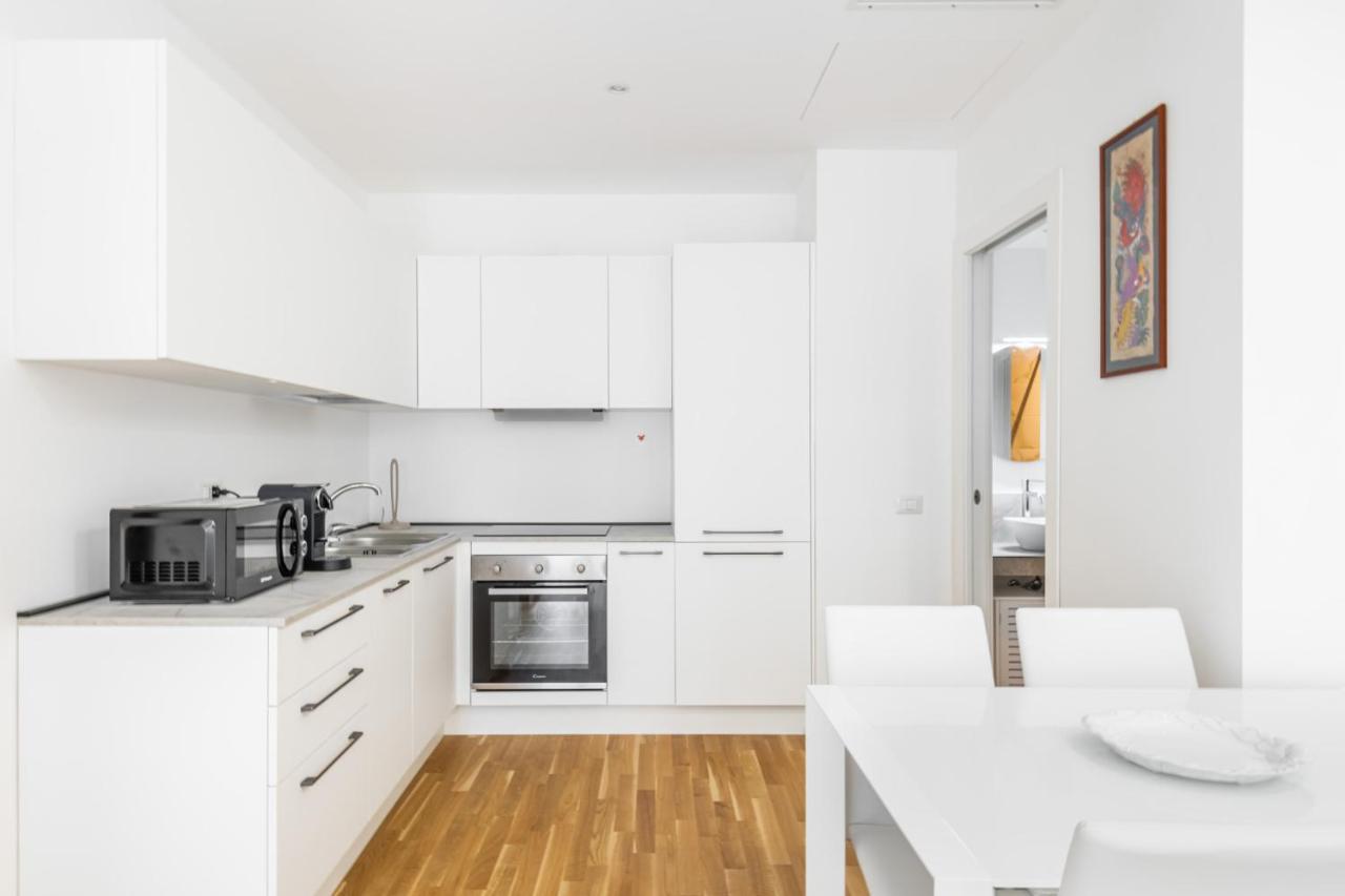 Easylife - Stile E Comfort A Due Passi Da Centrale Милан Экстерьер фото