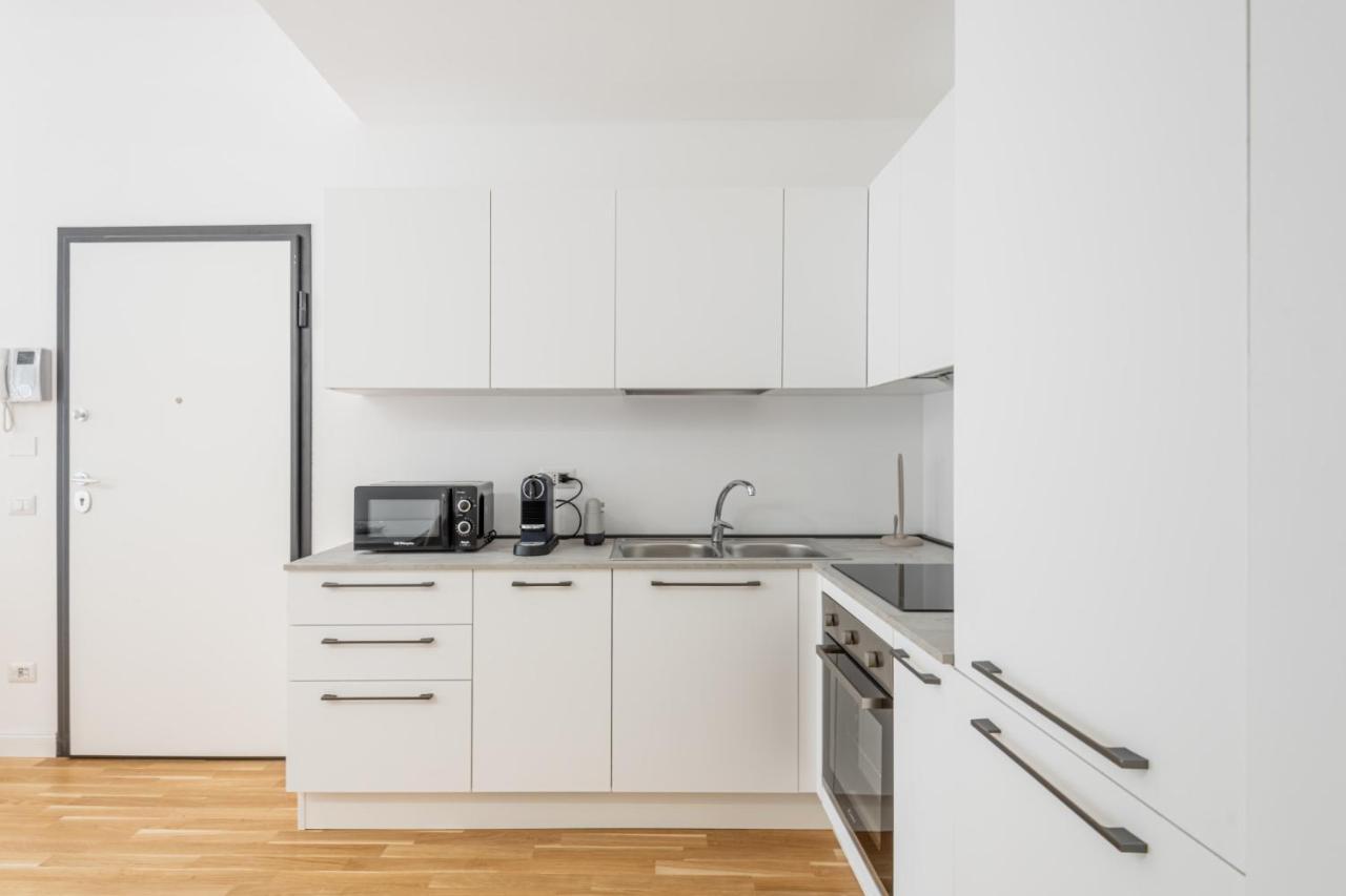 Easylife - Stile E Comfort A Due Passi Da Centrale Милан Экстерьер фото