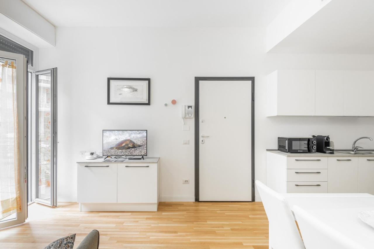 Easylife - Stile E Comfort A Due Passi Da Centrale Милан Экстерьер фото