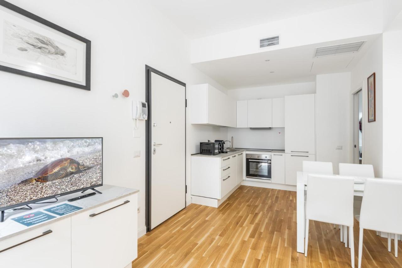 Easylife - Stile E Comfort A Due Passi Da Centrale Милан Экстерьер фото