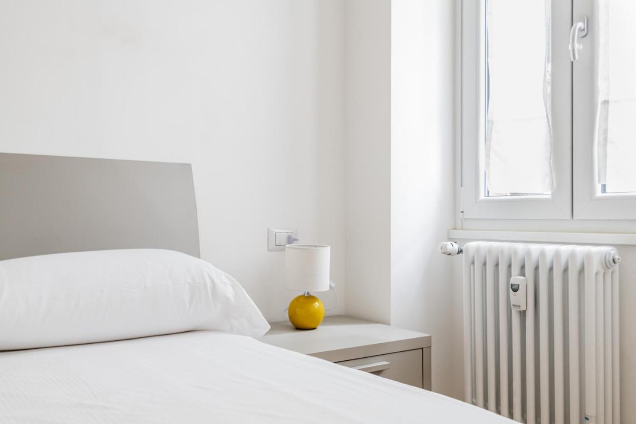 Easylife - Stile E Comfort A Due Passi Da Centrale Милан Экстерьер фото