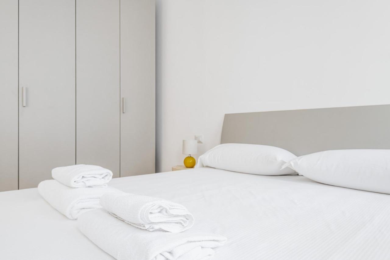 Easylife - Stile E Comfort A Due Passi Da Centrale Милан Экстерьер фото