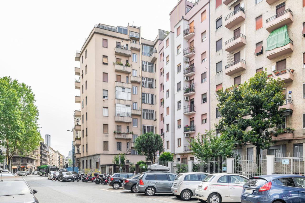 Easylife - Stile E Comfort A Due Passi Da Centrale Милан Экстерьер фото